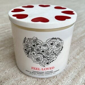 Bath & Body Works Candle Champagne Cupcake Feel Loved 3-Wick Scented Large